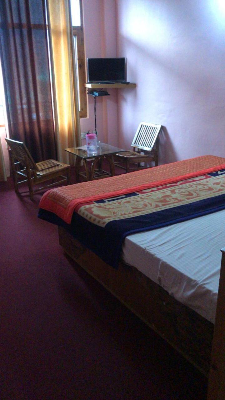 Hotel Kingston Manāli Esterno foto